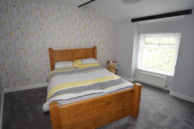 BEDROOM 2
