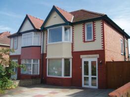 62, Lyndhurst Road, Southport PR8 4JT
