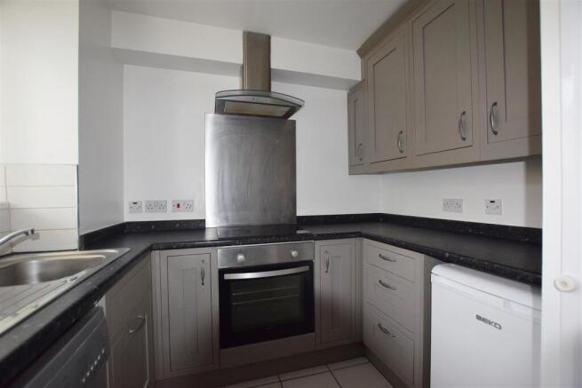 105Draycottclosekitch.JPG