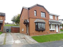 12b, Maizebrook, Dewsbury Moor, Dewsbury WF13 3TG