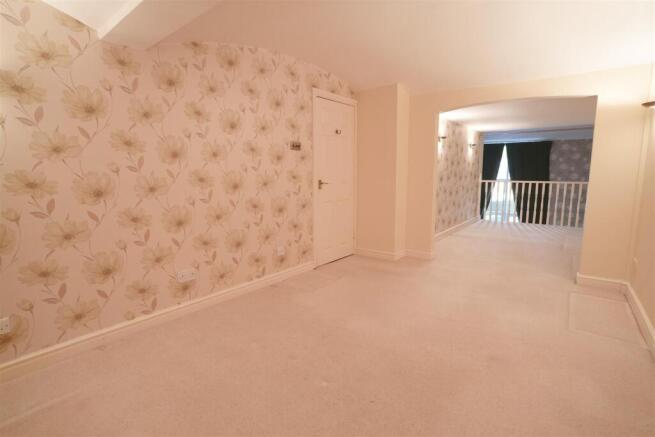 2 bed Apartment for sale Image 9