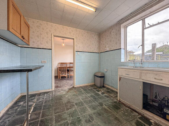 Kitchen (2)