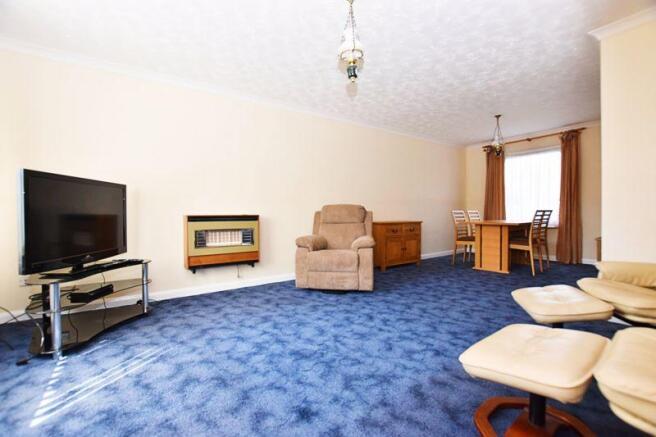 Living room/diner