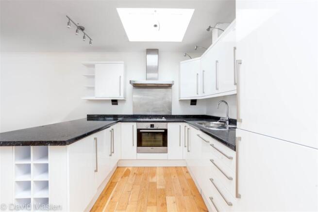 kitchen2.jpg