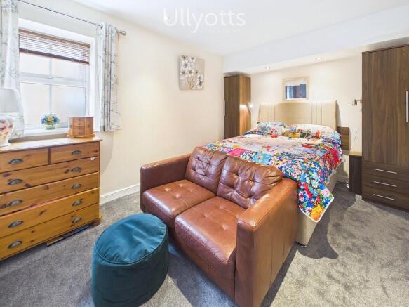 3 bed Terraced for sale Image 10