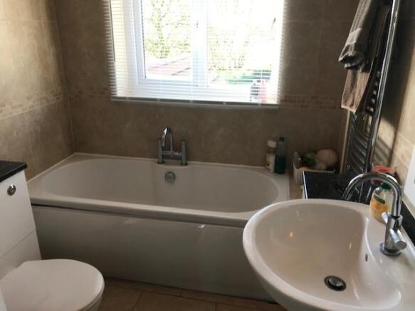 MAIN BATHROOM