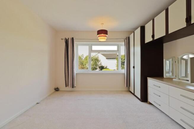 3 bed Semi-Detached for sale Image 12