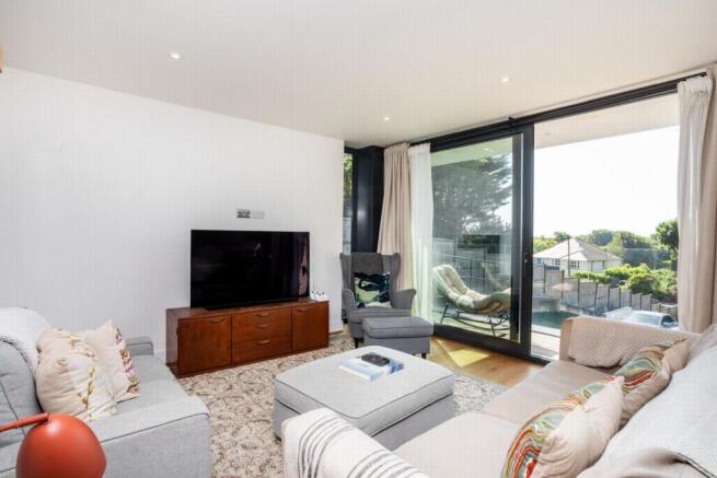 Seabrook Road, Hythe, CT21 photo 4