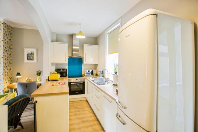 2 bed Terraced for sale Image 4