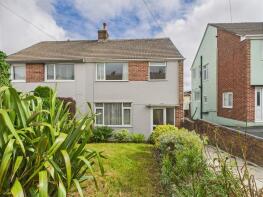 84, Crossway, Plymouth PL7 4HY