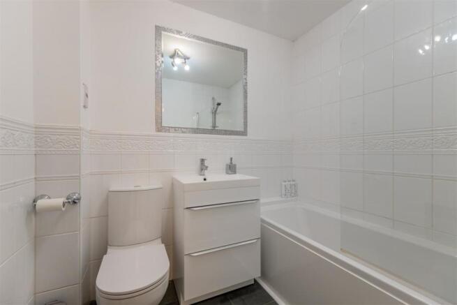 22 Huntsfield Road-027.JPG