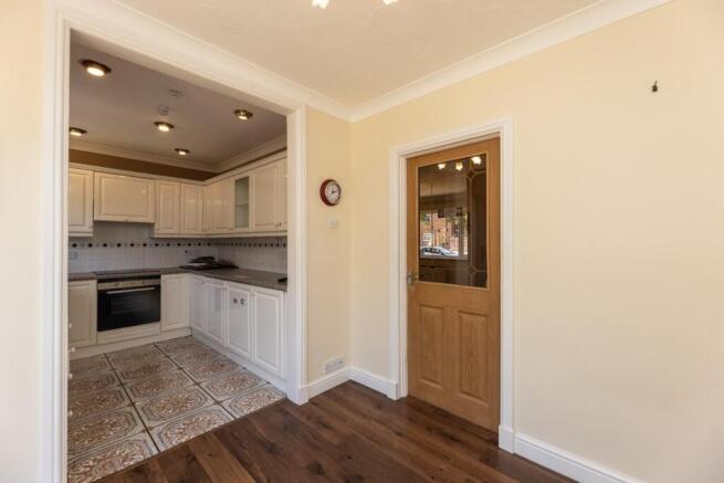 3 bed Semi-Detached for sale Image 4