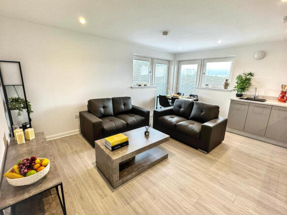 Lounge 1