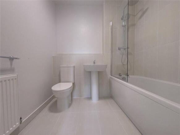 2 bed Flat to rent Image 6