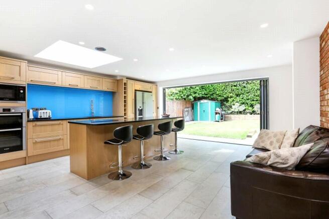 Kitchen/Family R.