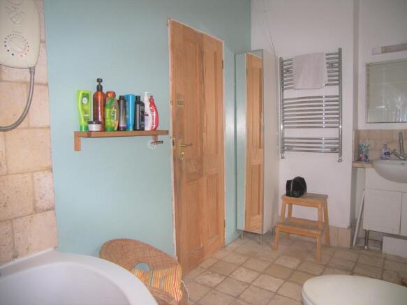 Photo 18