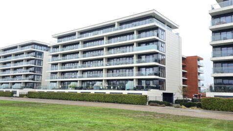 Farriers House, Kingman Way, Newbury, RG14 7GT