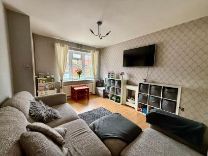 Plover Crescent, Leicester, LE4