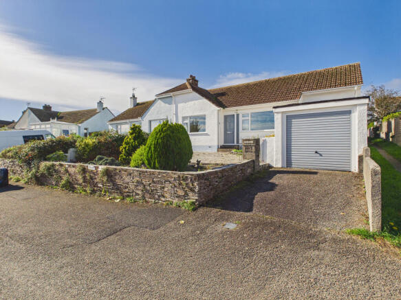 2-bed semi-detached on Cleveland Avenue, East Looe, Cornwall, £375,000