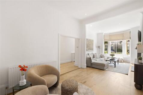 Sarsfeld Road, London, SW12