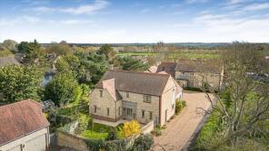 3, West Hayes, Faringdon Road, Southmoor, Abingdon OX13 5BH