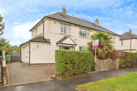 Deanswood Drive, LEEDS