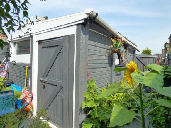 Detached Garage