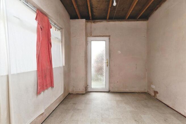 3 bed Terraced for sale Image 6