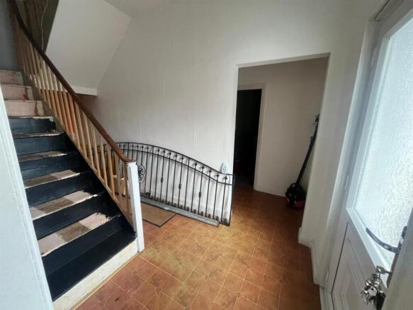 4 bed House for sale Image 5