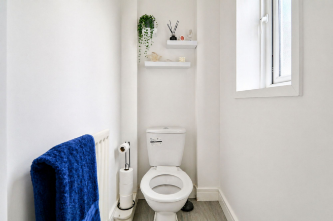 3 bed Semi-Detached for sale Image 10