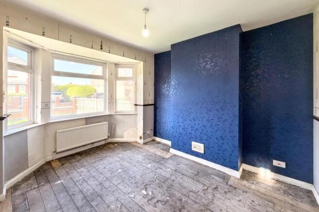 12 Derbyshire Avenue, Stretford, Manchester M32 9LR