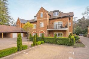 12, Boleyn Mews, Ascot SL5 8FY