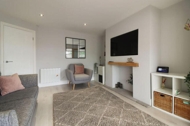 4 bed Detached for sale Image 4