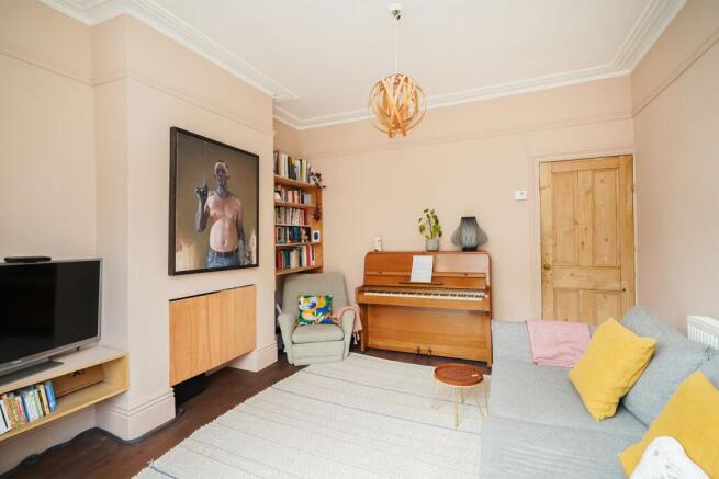 3 bed Terraced for sale Image 5