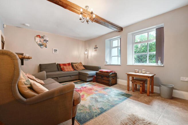 5 bed Detached for sale Image 4