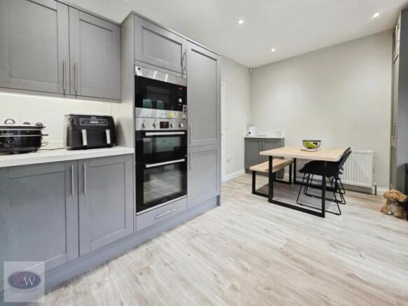 2 bed Semi-Detached for sale Image 7