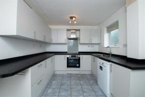 49, Robins Hill, Coffee Hall, Milton Keynes MK6 5HD