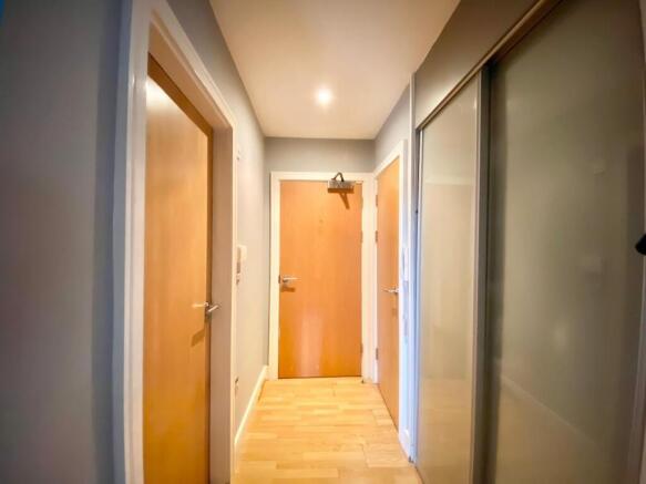 1 bed Apartment for sale Image 6