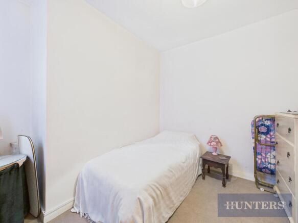 2 bed Flat for sale Image 6