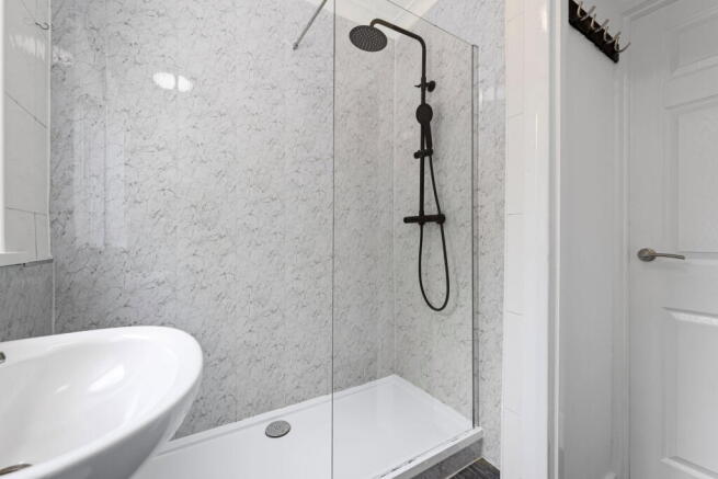 2 bed Detached Bungalow for sale Image 10