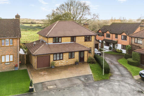 Greenacres Drive, Winchester, SO21