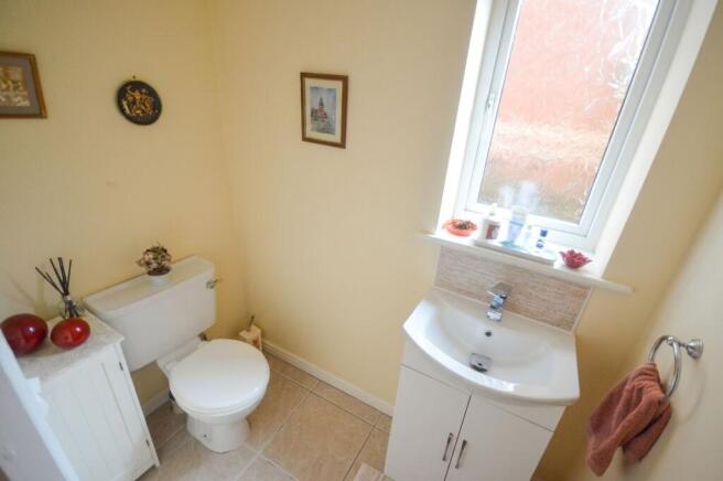 3 bed Detached for sale Image 8
