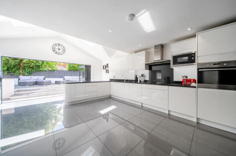 Lyndhurst Close, Orpington, Kent, BR6