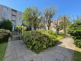 Flat 51, Montague Court, Montague Hill South, Kingsdown, Bristol BS2 8HT