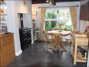 Dining kitchen