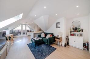 Flat 5, 35 Villiers House, Old Lodge Lane, Purley CR8 4DL