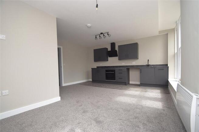 1 bed Apartment to rent Image 9