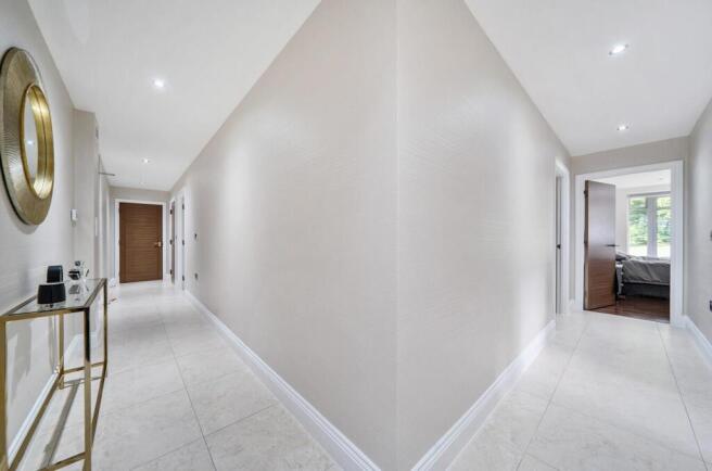 Davidson Frost-Wellings, DFW, Argyll House, Hallwa