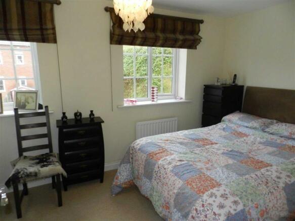 BEDROOM 2