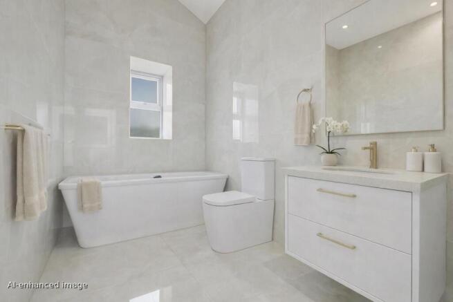 5 bed Detached for sale Image 12